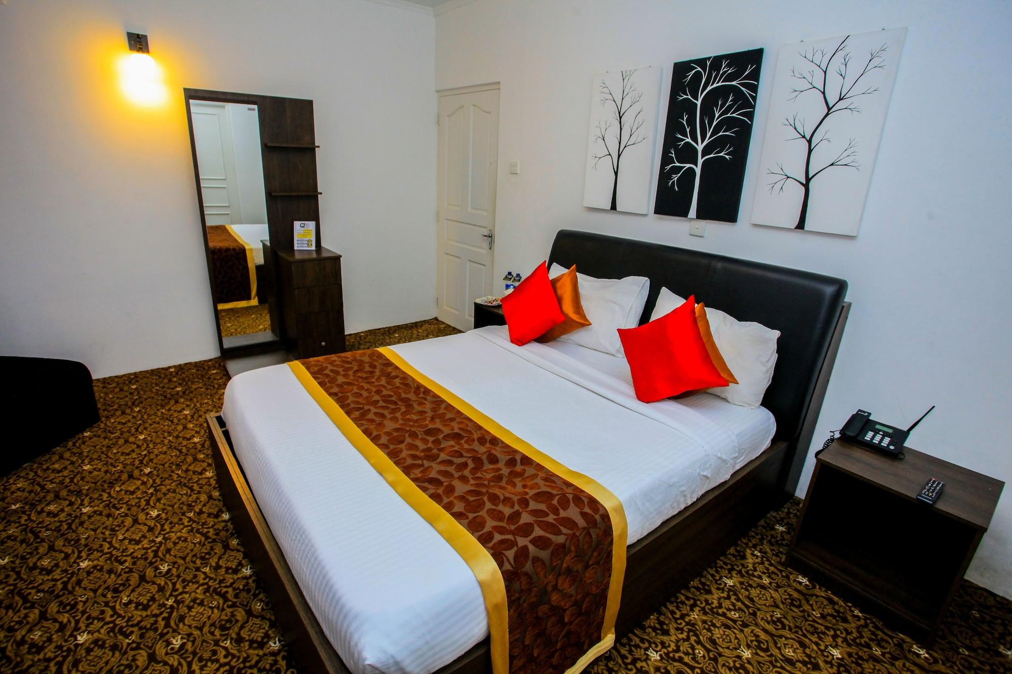 La Cottage Boutique Hotel & Restaurant Νουβάρα Ελίγια Εξωτερικό φωτογραφία