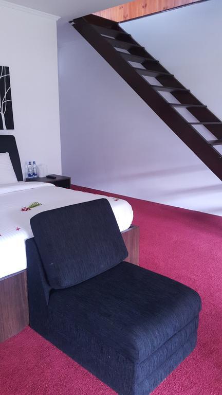 La Cottage Boutique Hotel & Restaurant Νουβάρα Ελίγια Εξωτερικό φωτογραφία