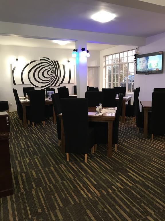 La Cottage Boutique Hotel & Restaurant Νουβάρα Ελίγια Εξωτερικό φωτογραφία