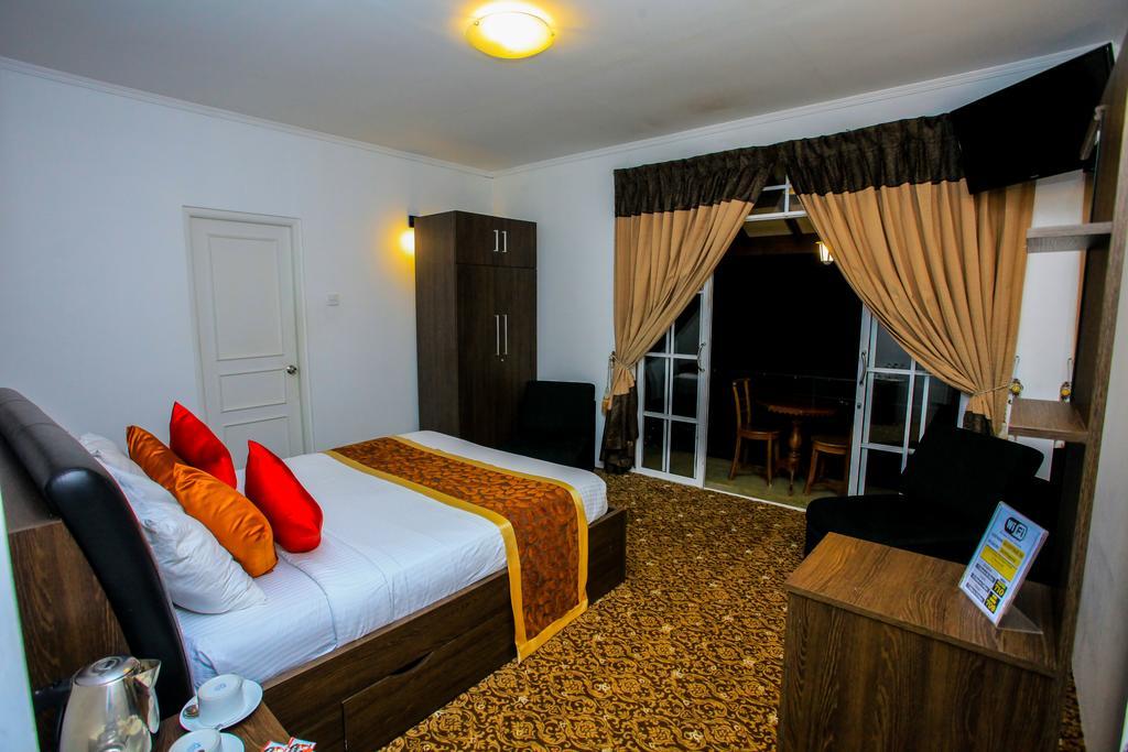La Cottage Boutique Hotel & Restaurant Νουβάρα Ελίγια Εξωτερικό φωτογραφία