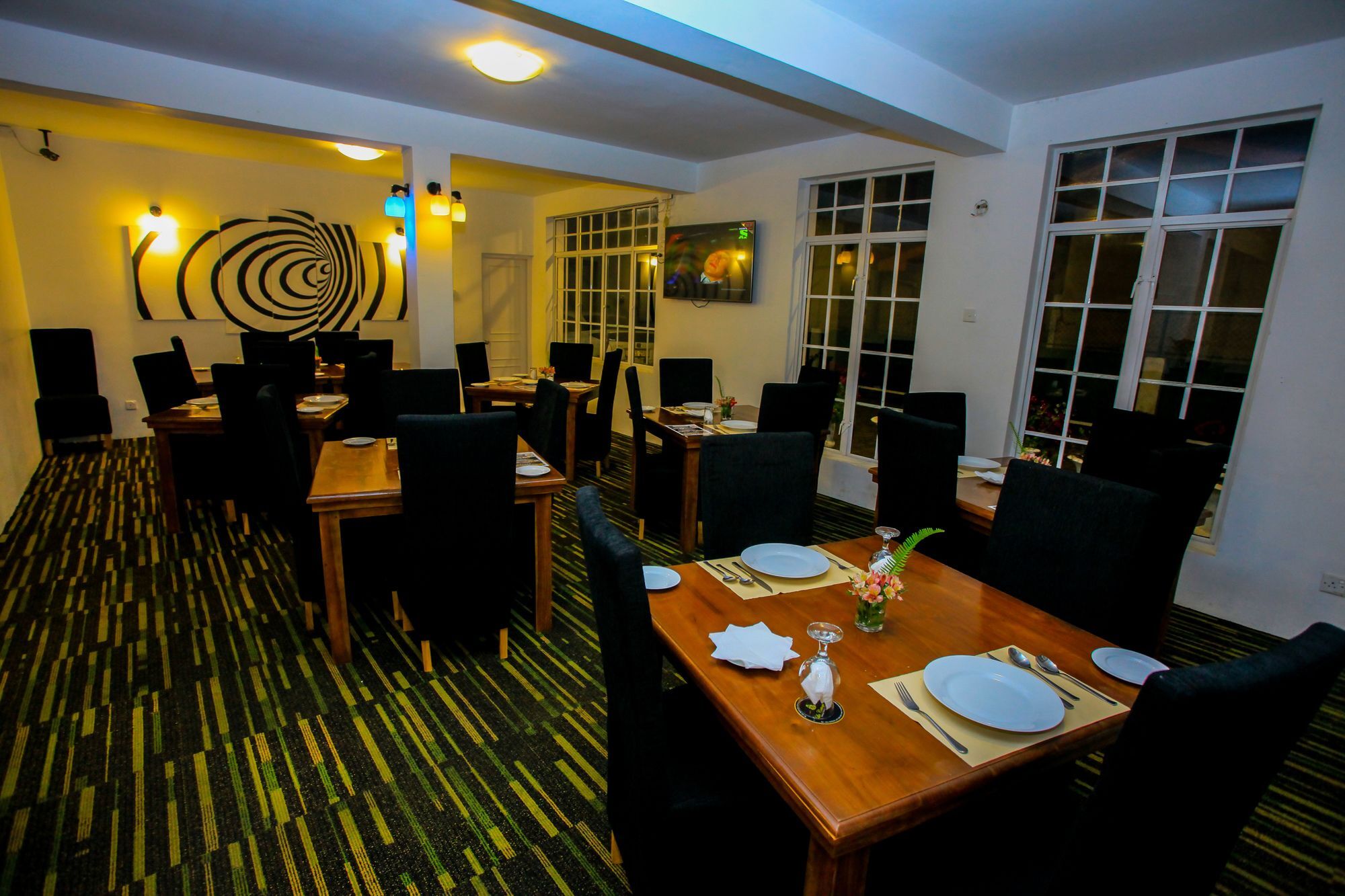 La Cottage Boutique Hotel & Restaurant Νουβάρα Ελίγια Εξωτερικό φωτογραφία